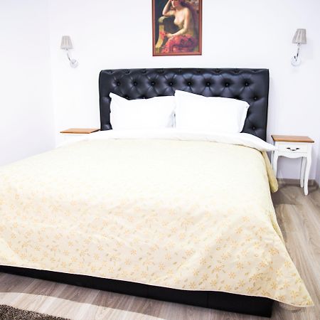 Hotel La Casa Centrale Букурещ Екстериор снимка