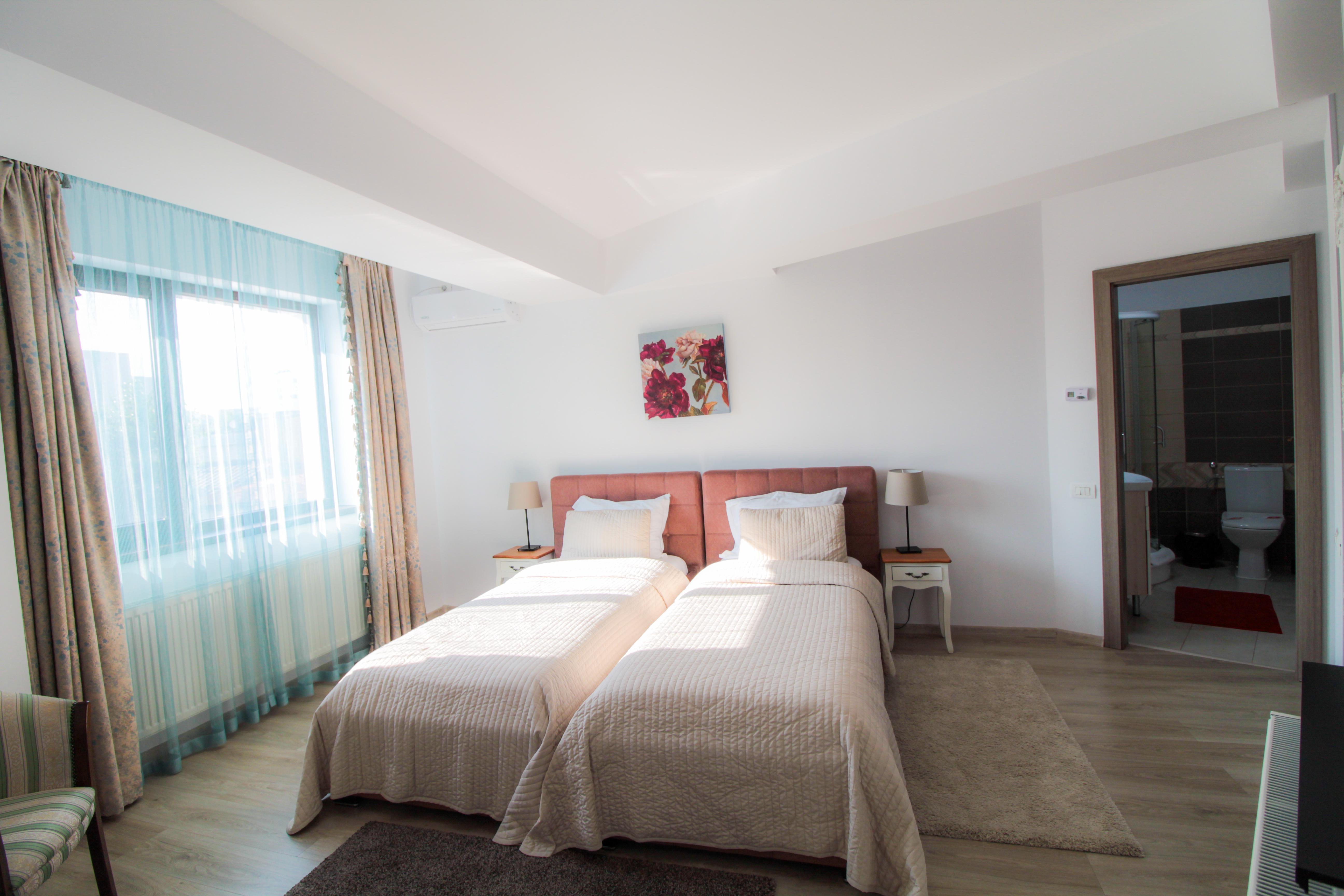 Hotel La Casa Centrale Букурещ Екстериор снимка