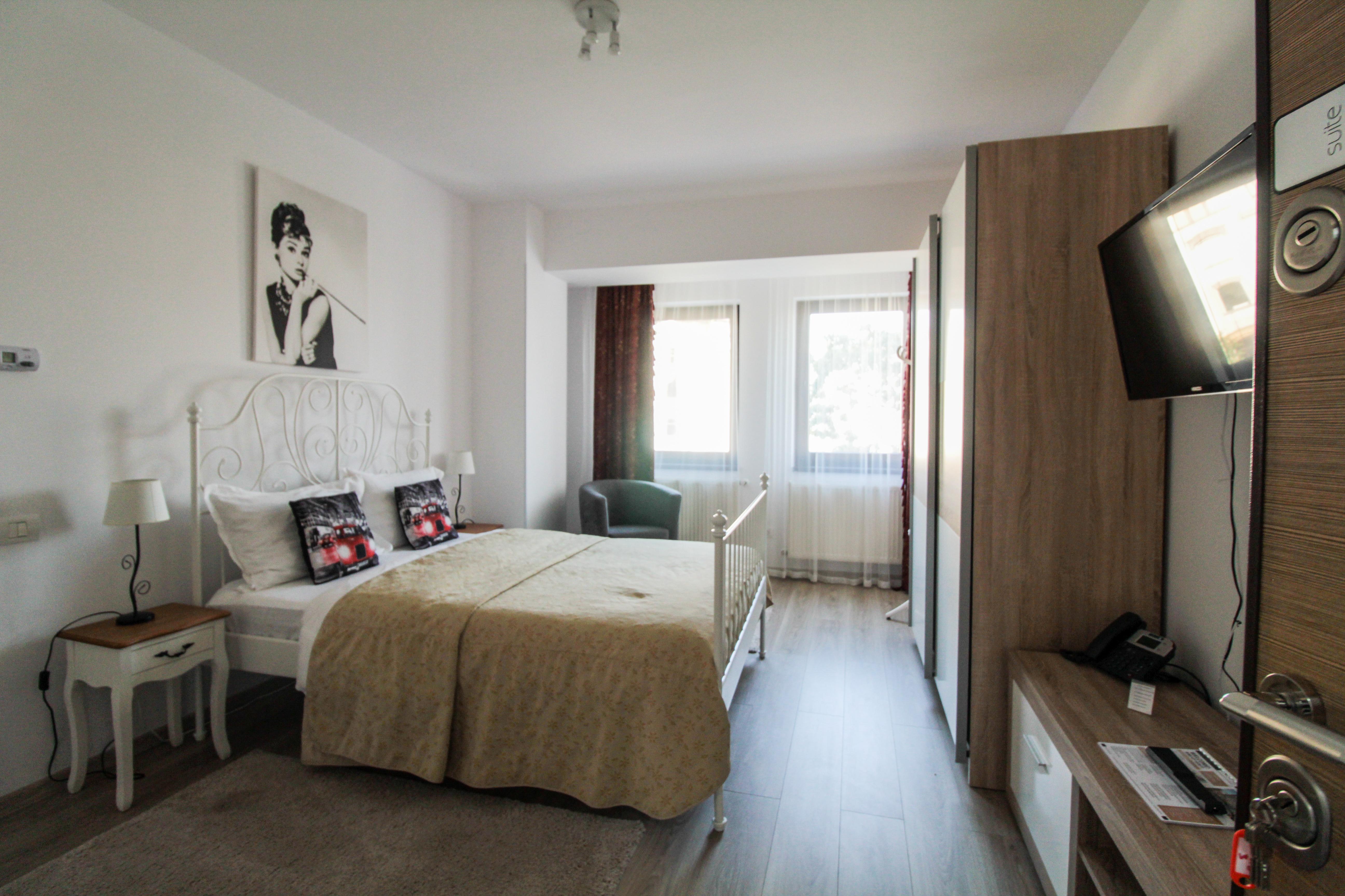 Hotel La Casa Centrale Букурещ Екстериор снимка