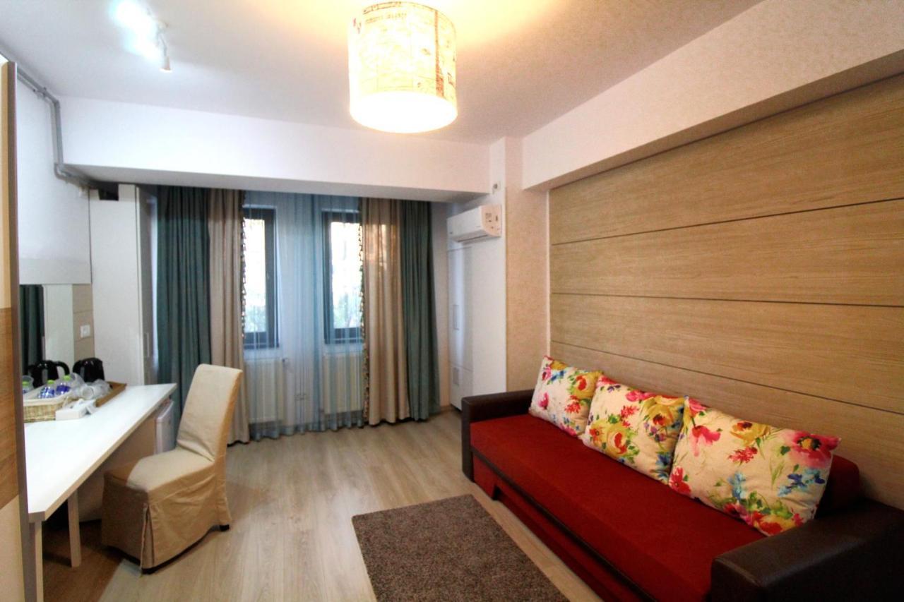 Hotel La Casa Centrale Букурещ Екстериор снимка